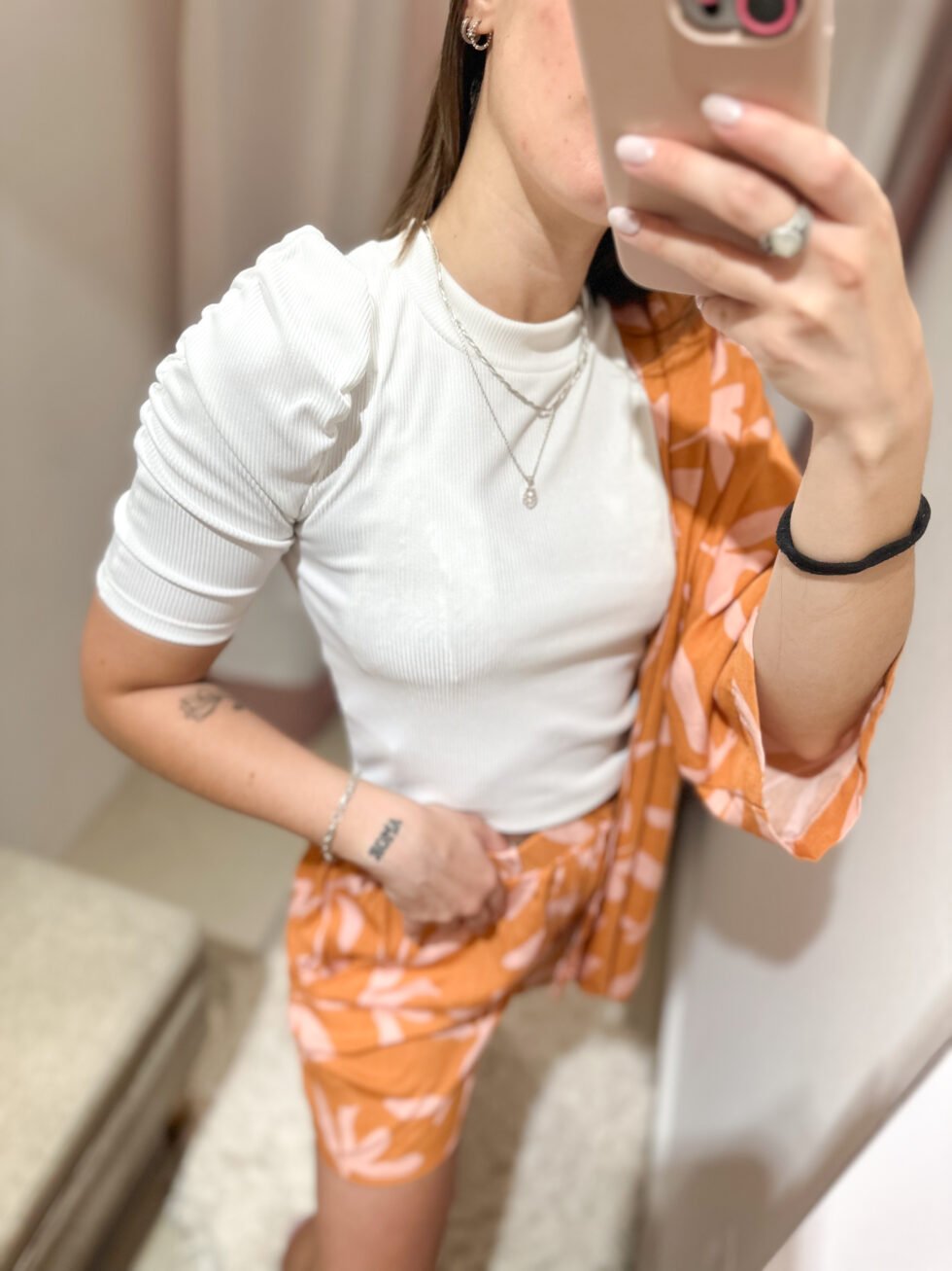 short hojas naranja - Imagen 3
