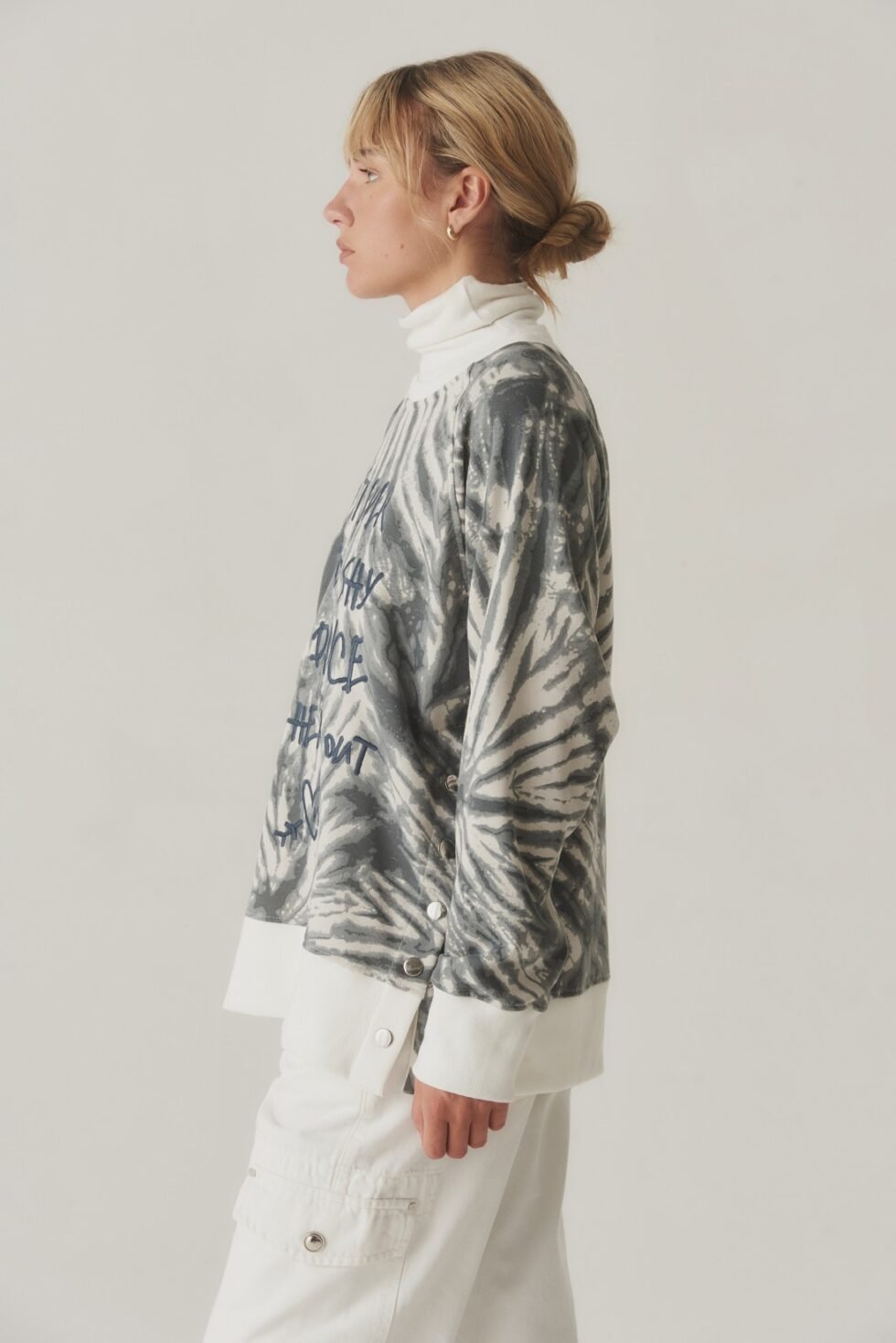 BUZO FRANKLIN BEIGE - Imagen 6