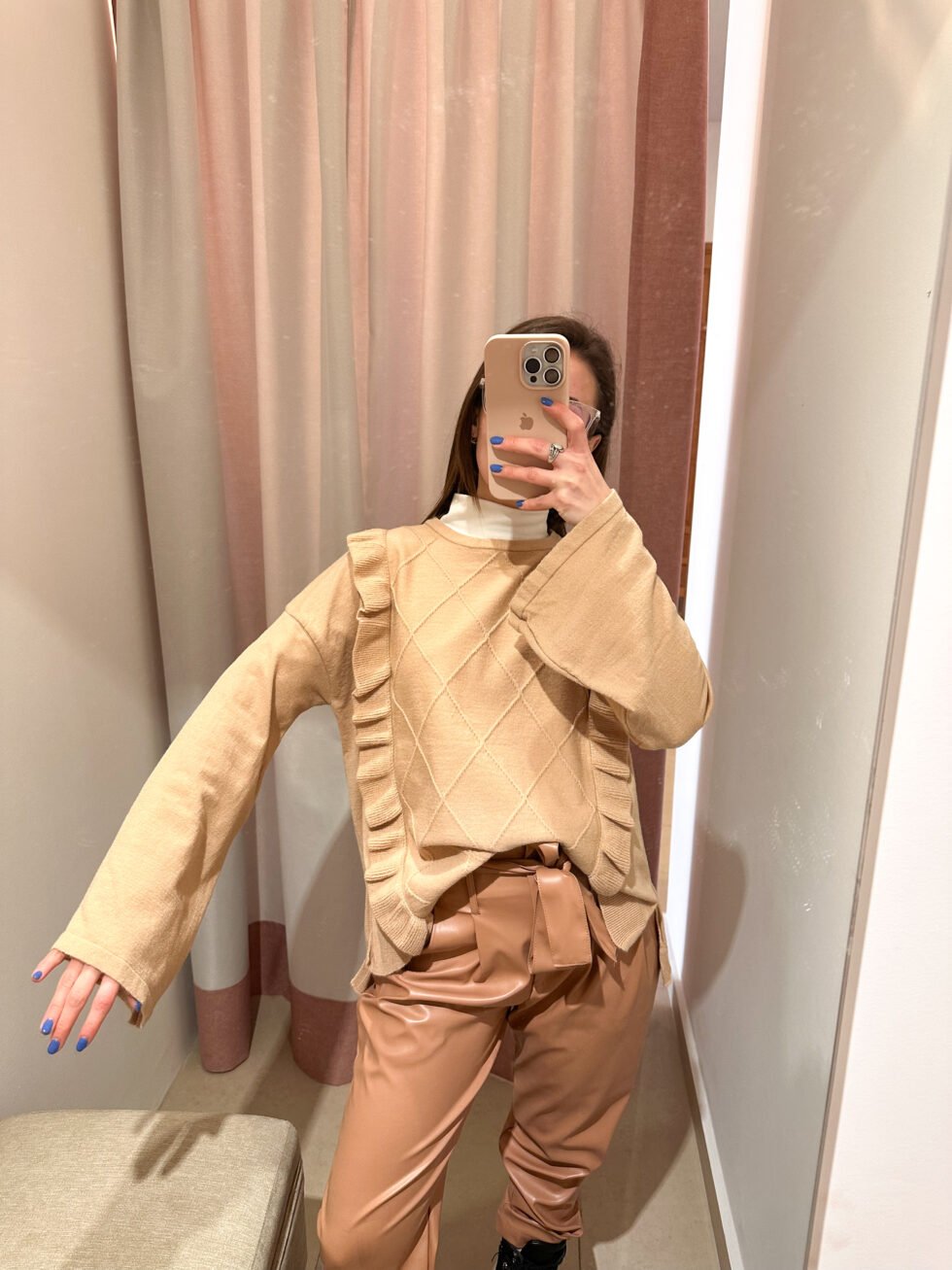 SWEATER VOLADO BEIGE - Imagen 2