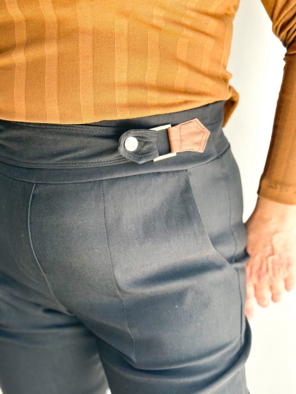 PANTALÓN CONRADO LIARTE - Imagen 4