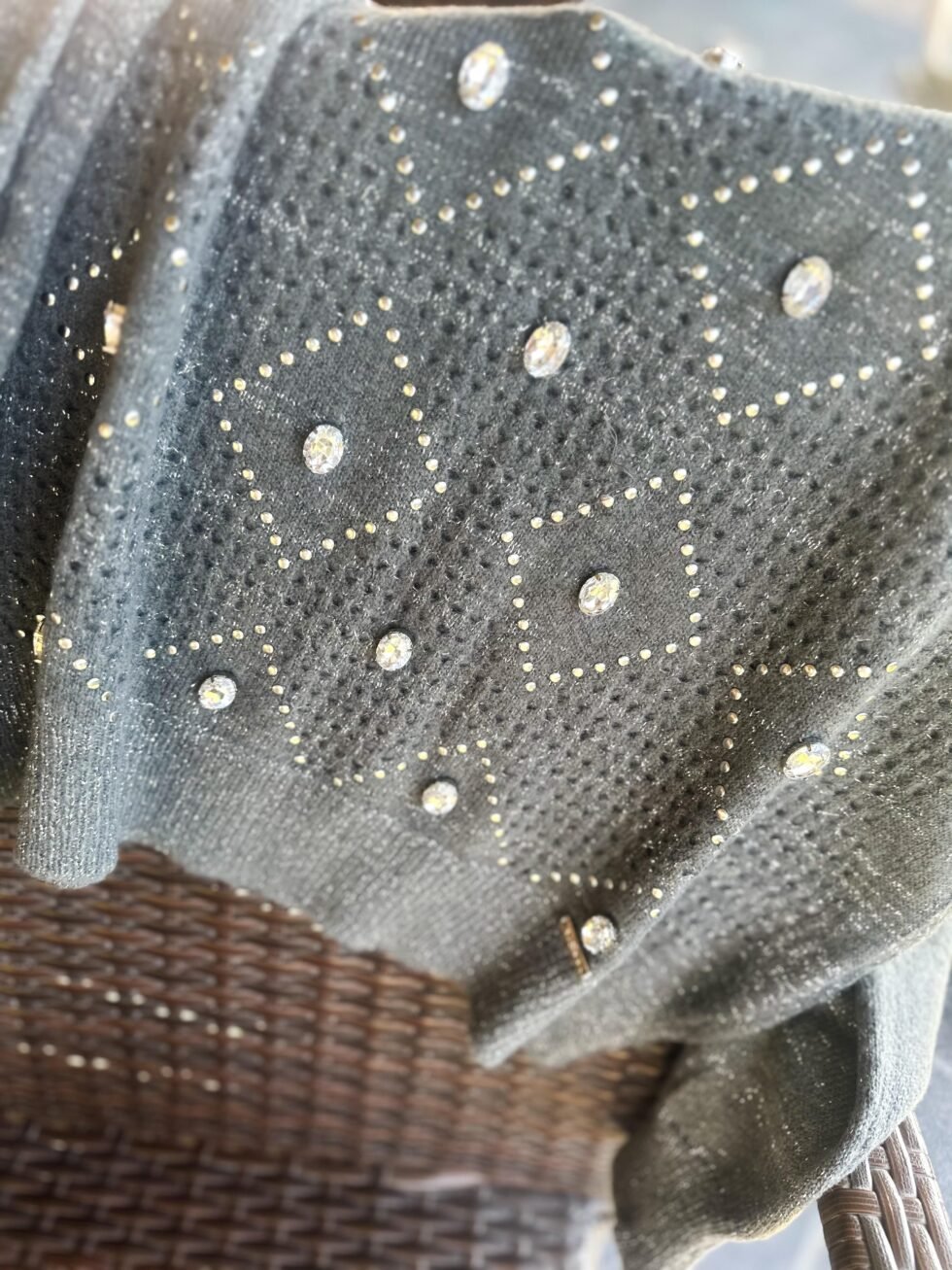 sweater dakota bordado con gemas - Imagen 7