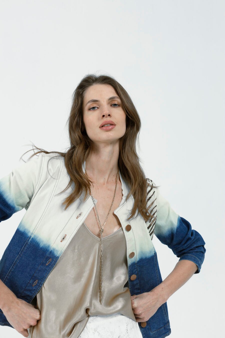 CAMPERA ORION BORDADA - Imagen 3