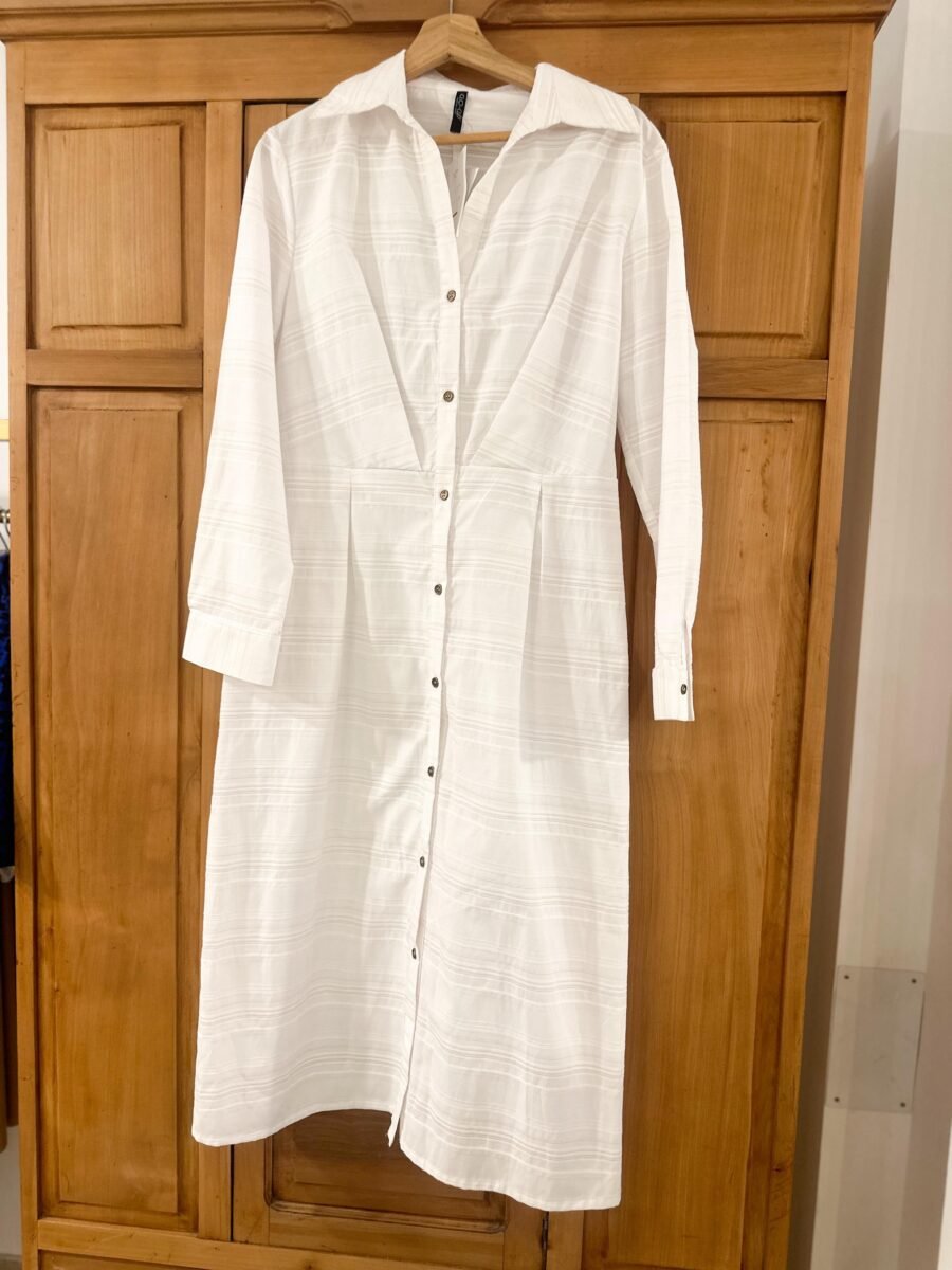 VESTIDO CAMISOLA CON PINZAS MARRÓN - Imagen 5