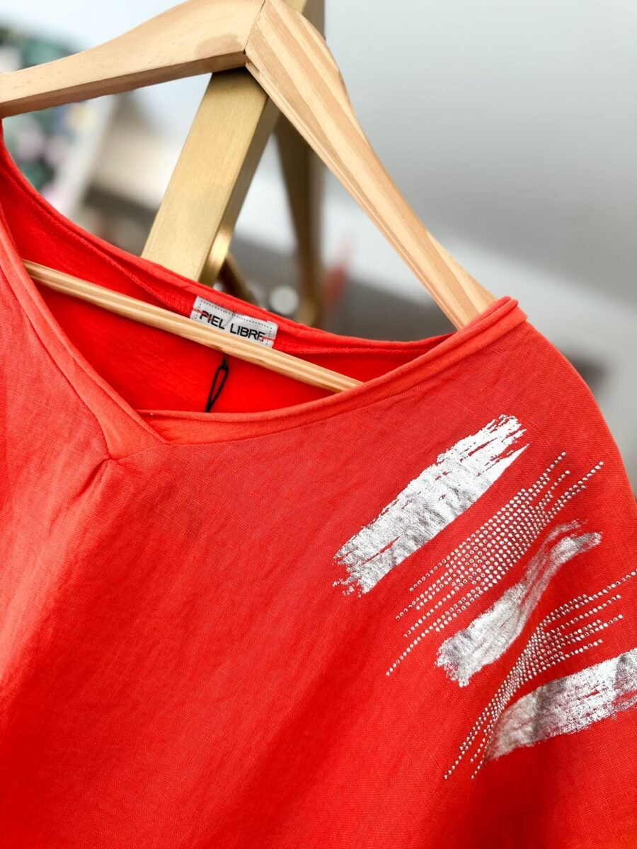REMERA PIEL LIBRE PINCELADAS ROJA - Imagen 5
