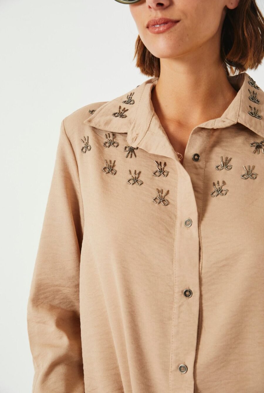 CAMISA RICCIA BORDADA VERDE - Imagen 3