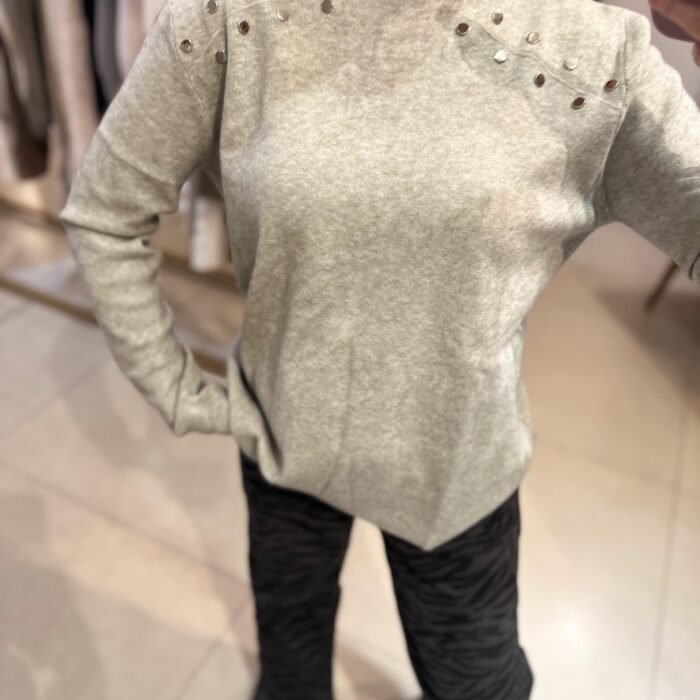 SWEATER BÁSICO TACHAS 1030 VERDE