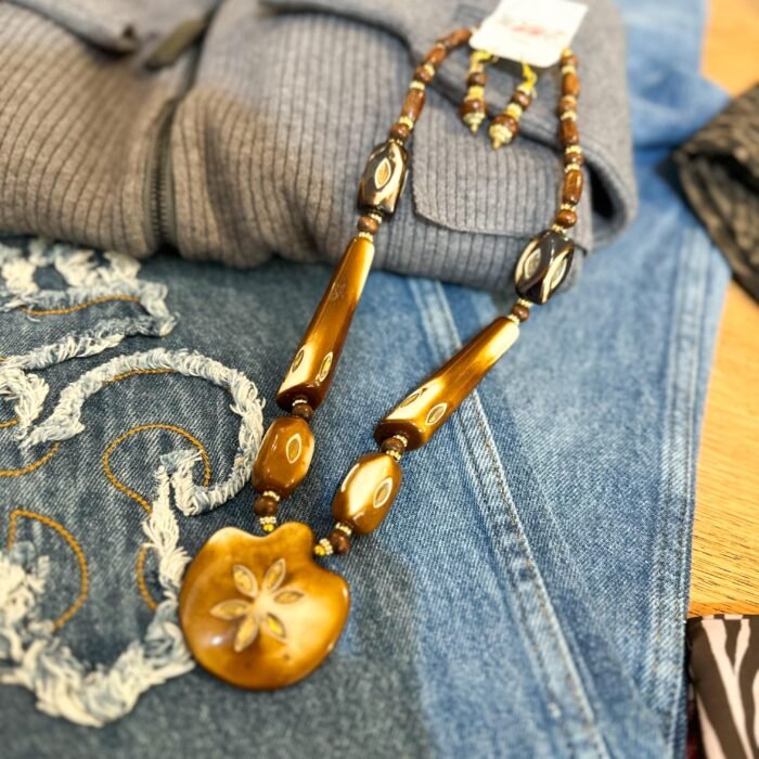 Collar Hindú Caramelo