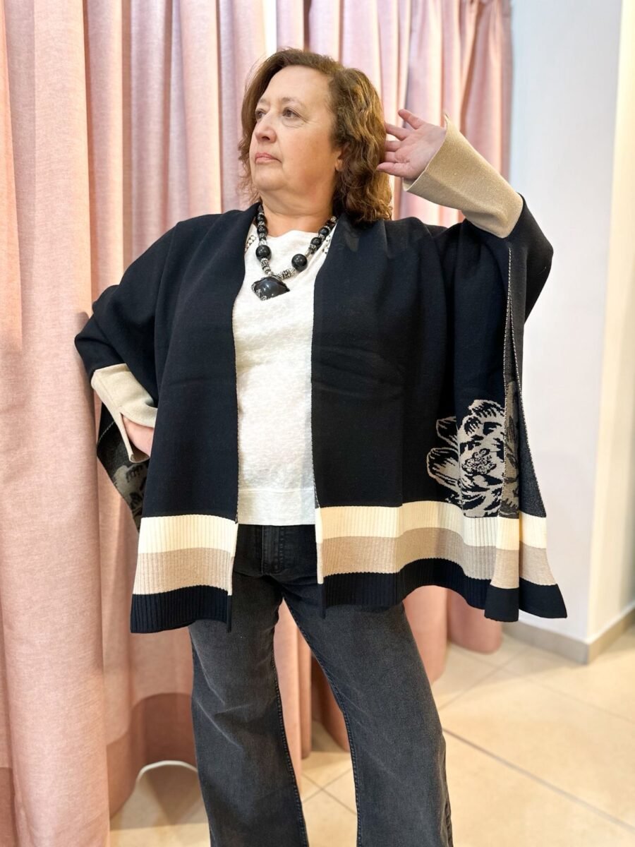 PONCHO FLOR BEIGE - Imagen 8