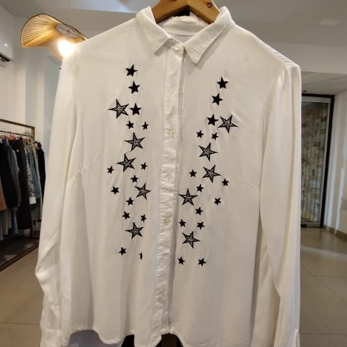 CAMISA BORDADA ESTRELLAS