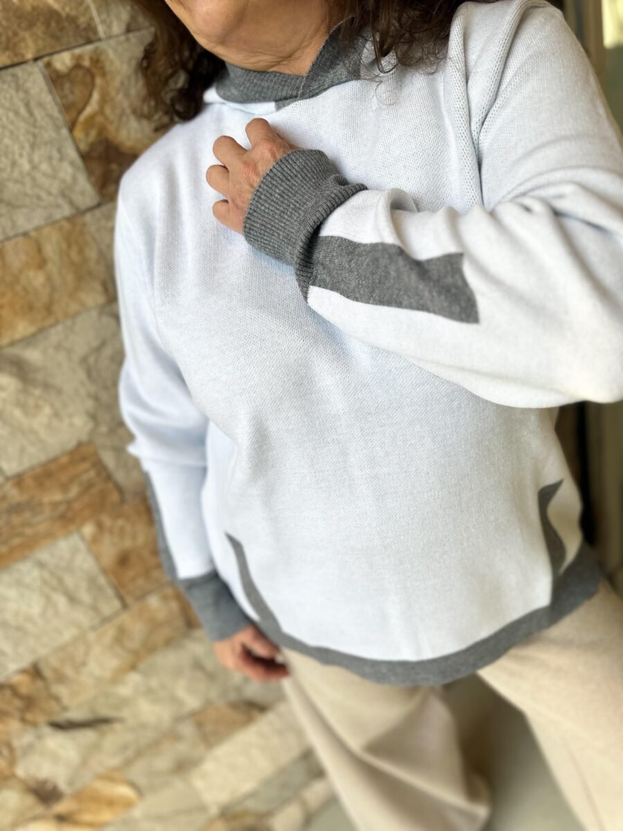 Sweater capucha crudo/gris - Imagen 2