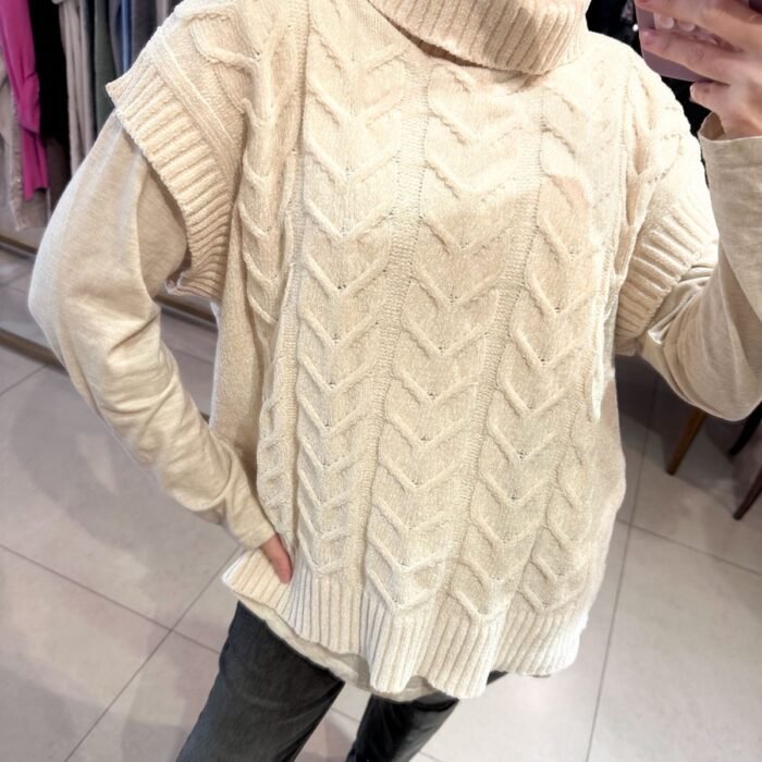 CHALECO CHENILLE MANTECA