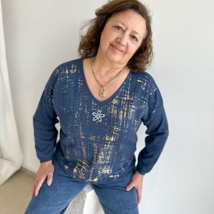 SWEATER CON STAMPING Y FLOR AZUL 4033