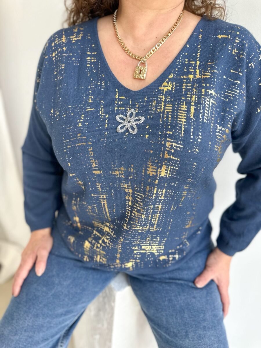 SWEATER CON STAMPING Y FLOR AZUL 4033 - Imagen 2