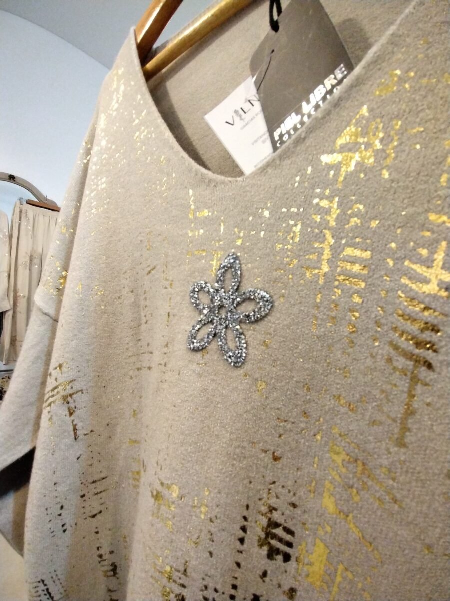 SWEATER CON STAMPING Y FLOR AZUL 4033 - Imagen 4