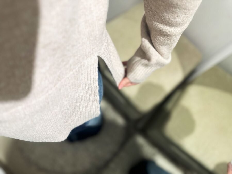 SWEATER CON TAJO REGULABLE 1028 - Imagen 3