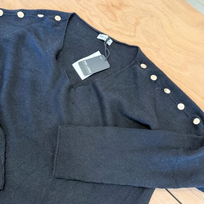 SWEATER EN V CON DORADO 4102