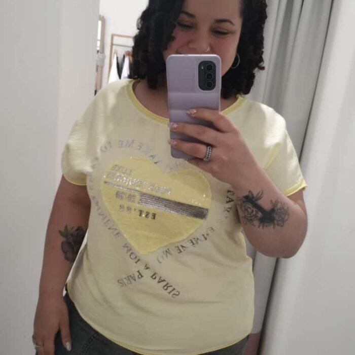 Remera corazón lentejuelas 100085