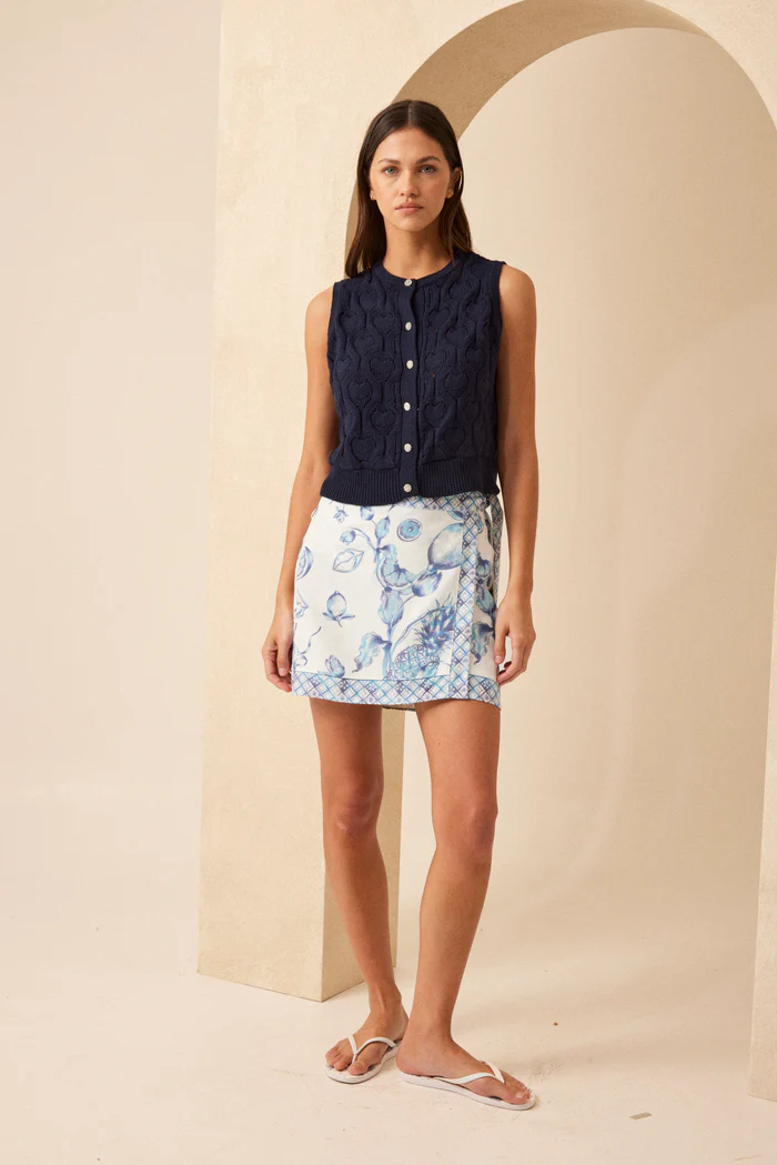 Chaleco Cassis azul millie talle 2 - Imagen 3
