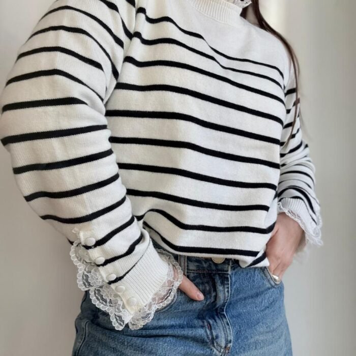 SWEATER MARINERO CON PUNTILLA