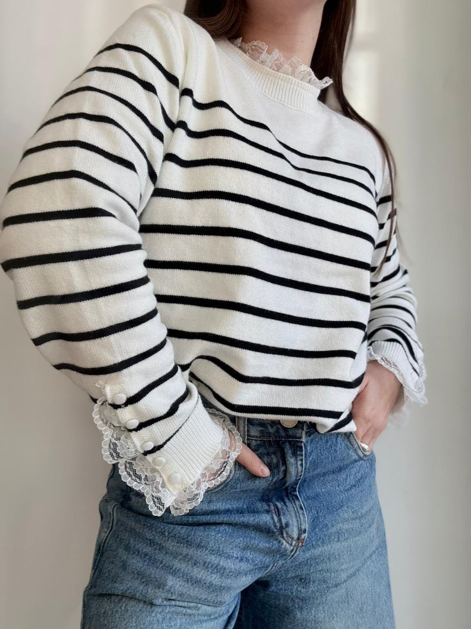 SWEATER MARINERO CON PUNTILLA