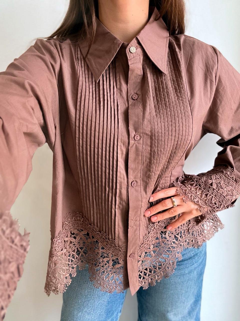 CAMISA LILI PUNTILLA CHOCO - Imagen 6