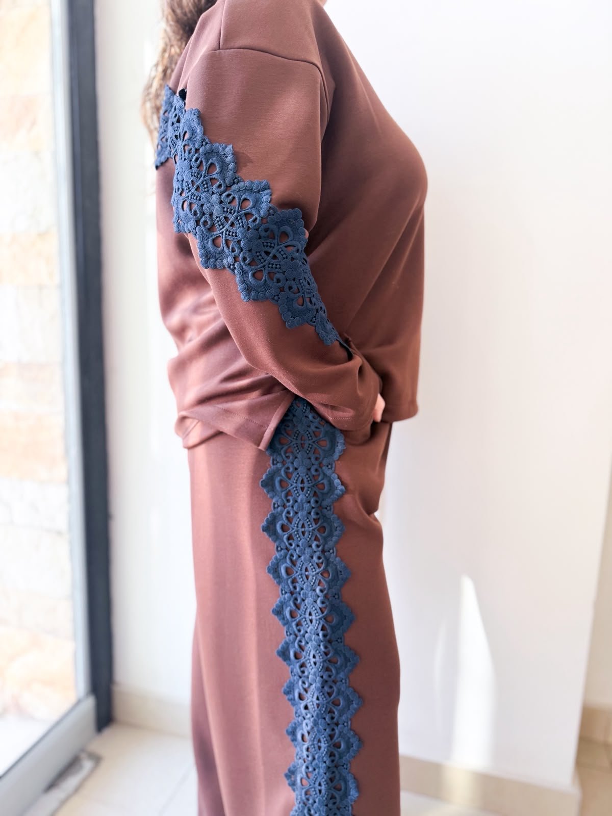 CONJUNTO SEUL CHOCOLATE - Imagen 2