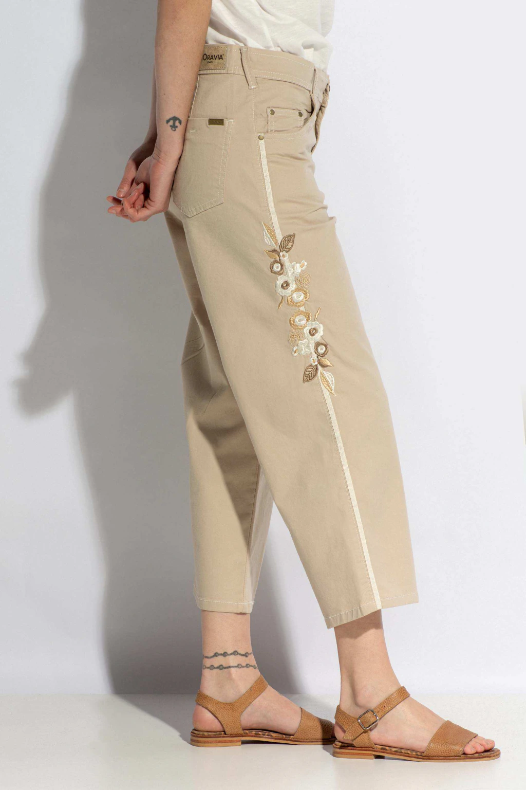 Pantalón crop JUDY arena - Imagen 2