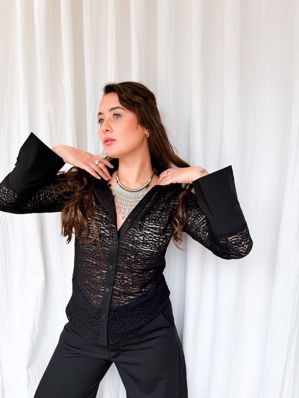 CAMISA DE ENCAJE Y POPLIN NEGRO 5010003