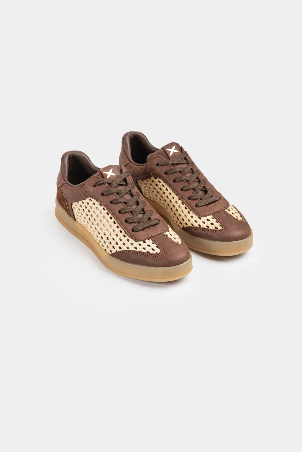 zapatilla isla chocolate cuero